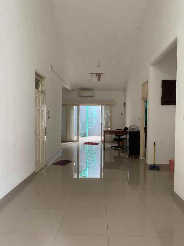 dijual rumah jaka setia