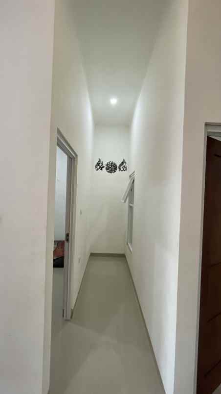 dijual rumah jalan alternatif kota