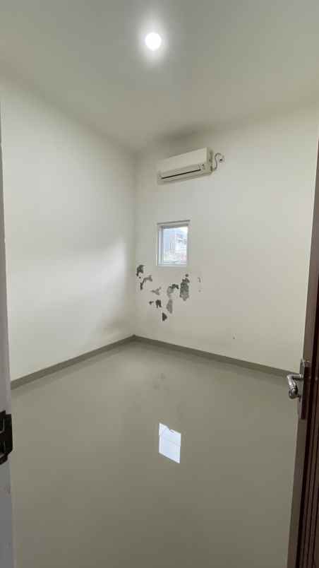 dijual rumah jalan alternatif kota