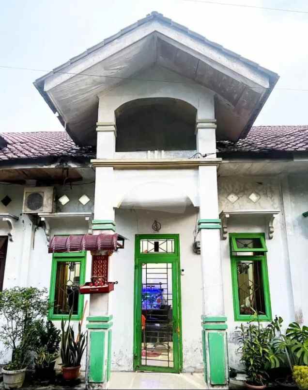 dijual rumah jalan bayur deli tua medan