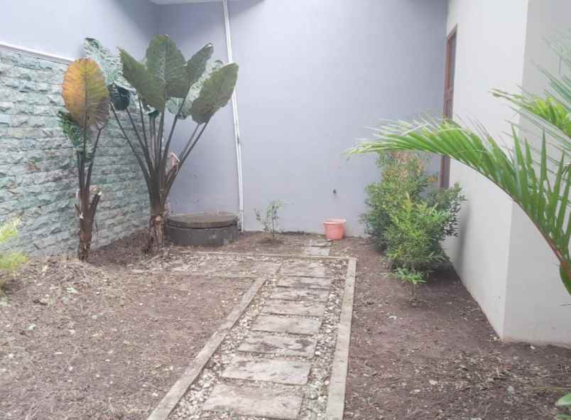 dijual rumah jalan gejayen mrican