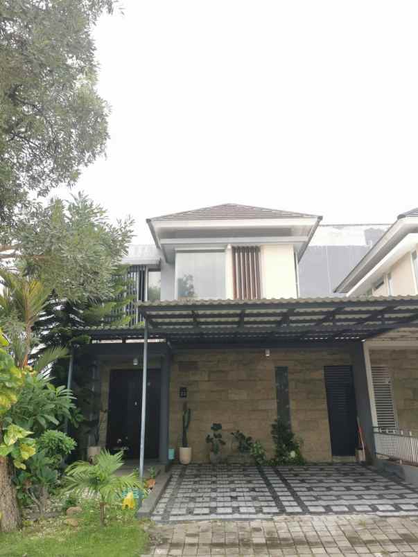 dijual rumah jalan green hill citraland