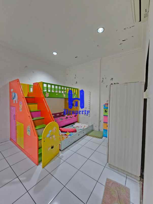 dijual rumah jalan kalianda dekat jl m