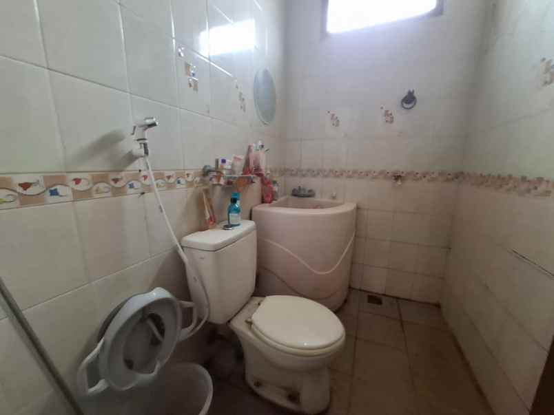 dijual rumah jalan pesantren