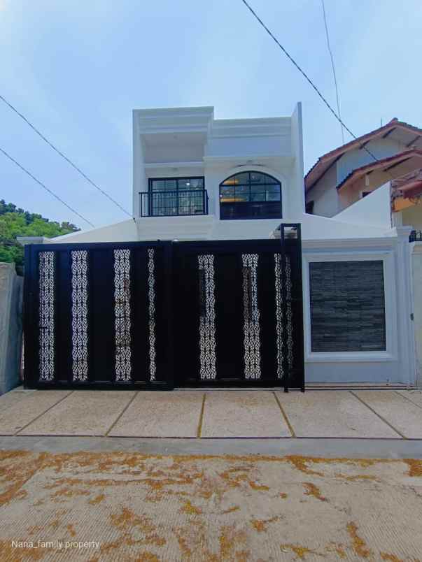 dijual rumah jalan raya joglo jakarta barat