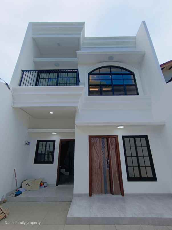 dijual rumah jalan raya joglo jakarta barat