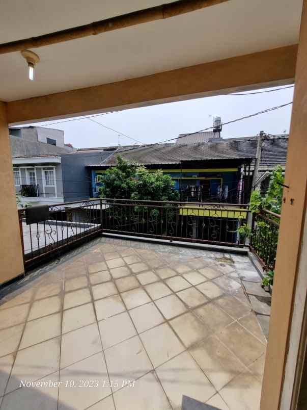 dijual rumah jalan raya pangkalan jati