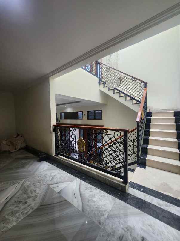 dijual rumah jalan raya panjang cidodol