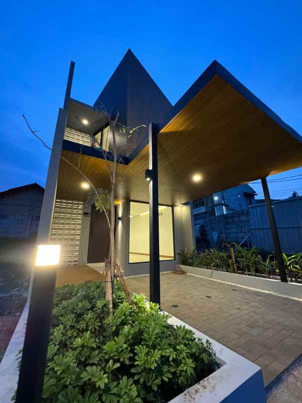 dijual rumah jalan raya rengas bintaro