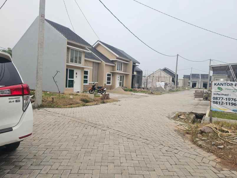 dijual rumah jalan tanah merah sepatan