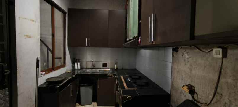 dijual rumah janur kuning