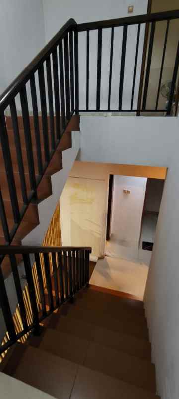 dijual rumah janur kuning