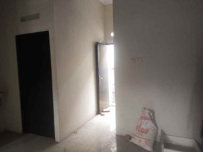 dijual rumah jati cempaka