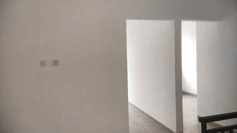 dijual rumah jati cempaka