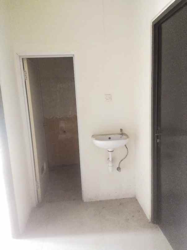 dijual rumah jati cempaka