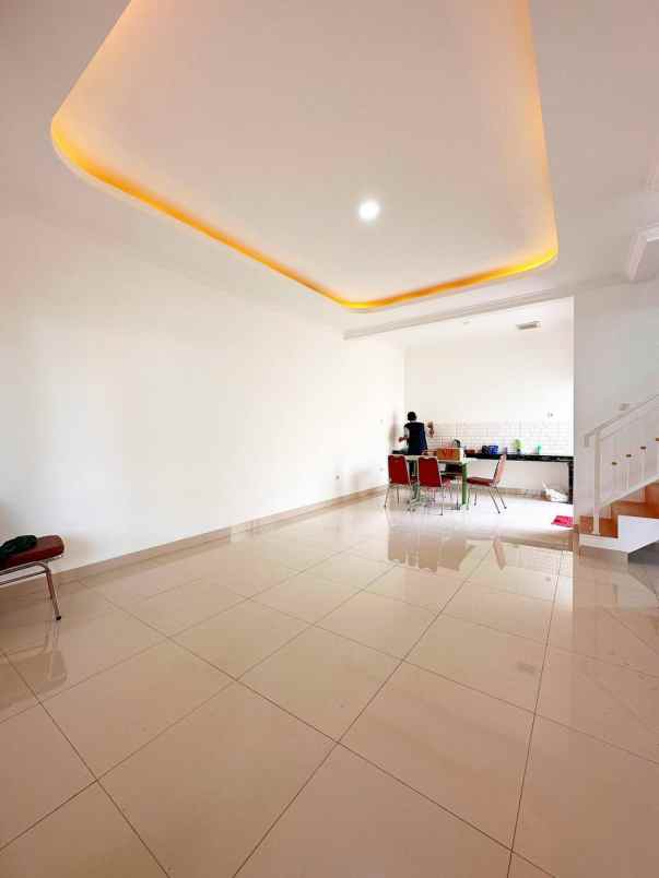 dijual rumah jatiasih