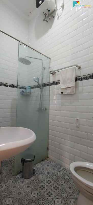 dijual rumah jatiwaringin pondok gede