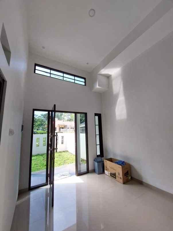 dijual rumah jedung gunungpati