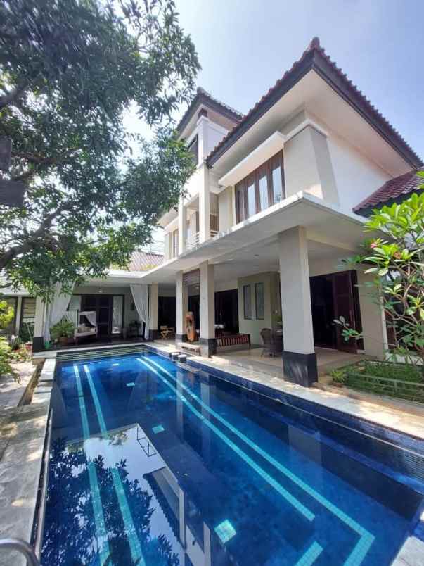 dijual rumah jl ampera kemang