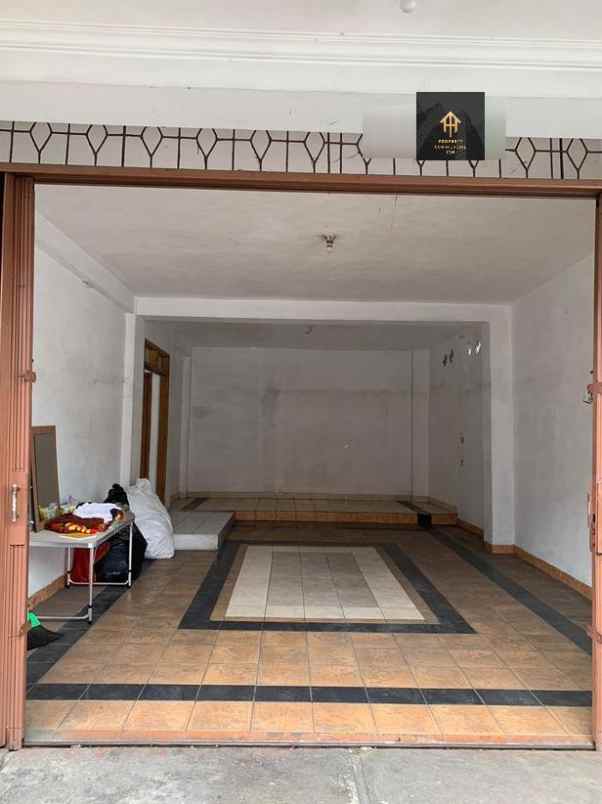 dijual rumah jl cibeunying cigadung dago