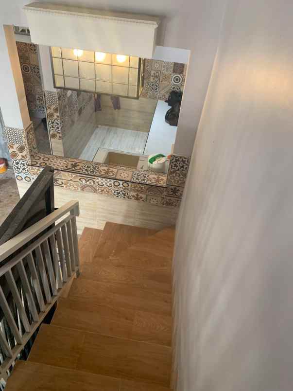 dijual rumah jl cinere raya cinere