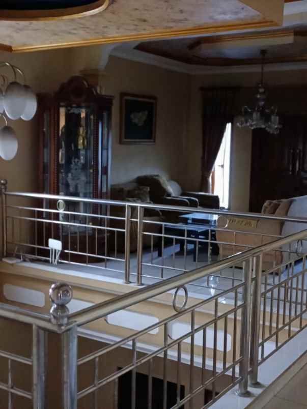 dijual rumah jl desa cilame