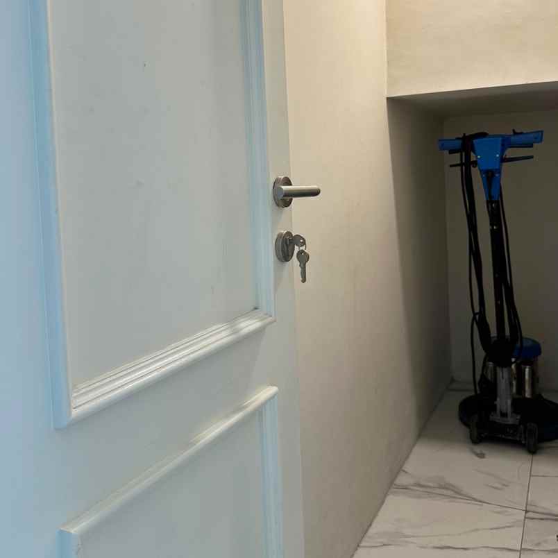 dijual rumah jl garuda sawah lama