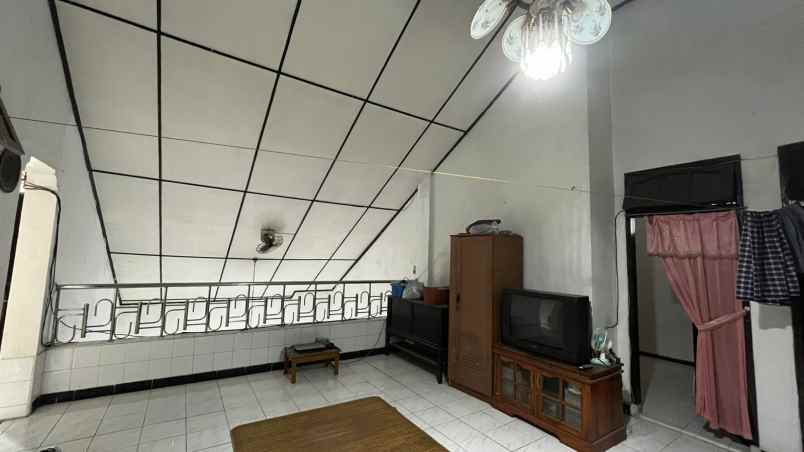 dijual rumah jl gatot subroto
