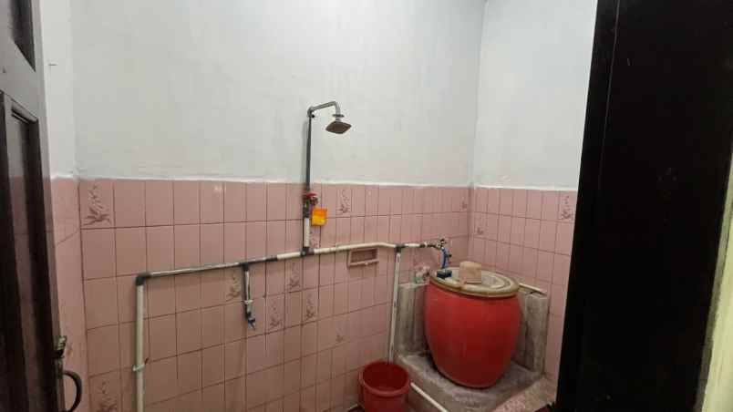 dijual rumah jl gatot subroto