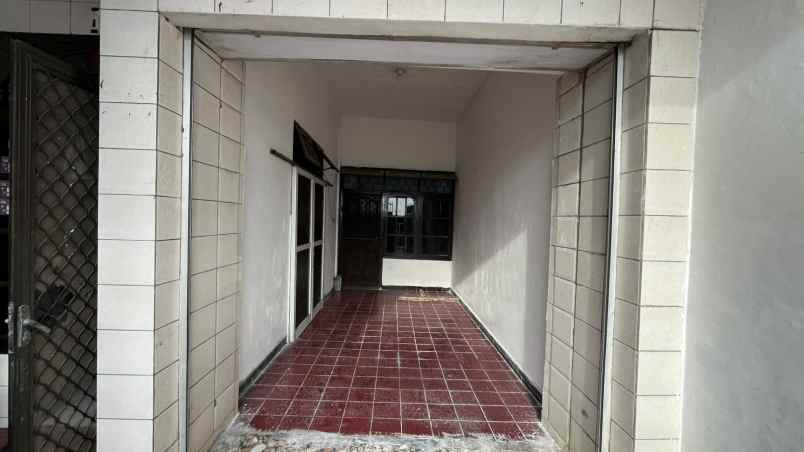 dijual rumah jl gatot subroto