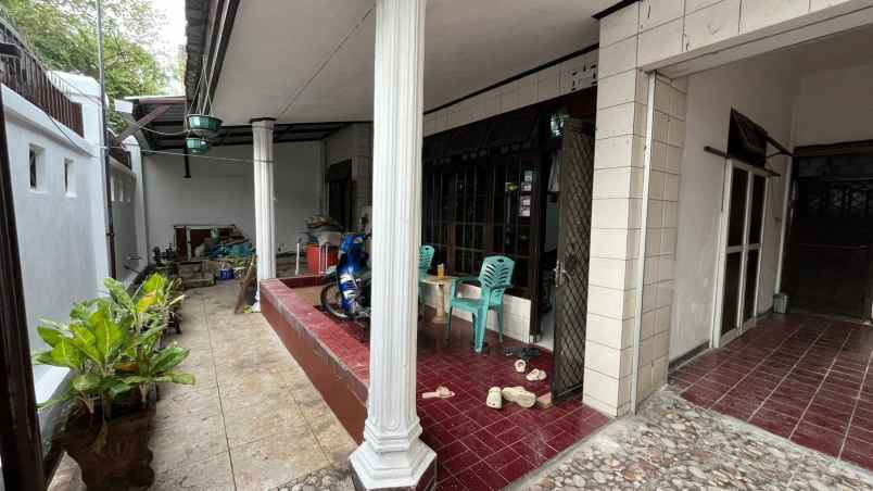 dijual rumah jl gatot subroto