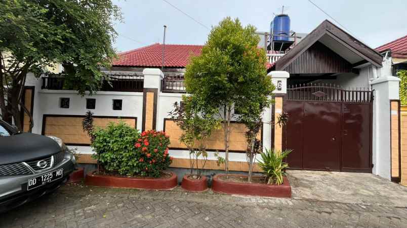 dijual rumah jl gatot subroto