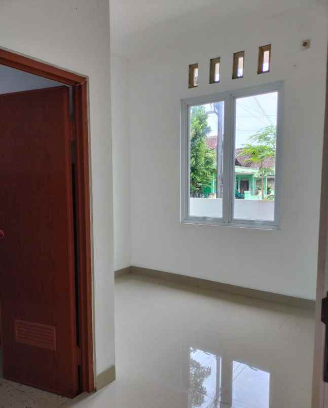 dijual rumah jl jogja solo