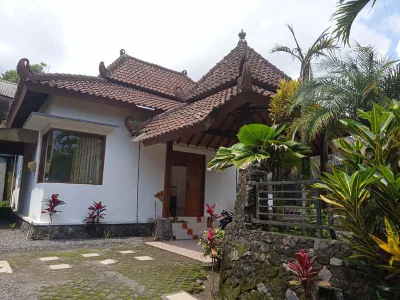 dijual rumah jl kaliurang km 19 pakem