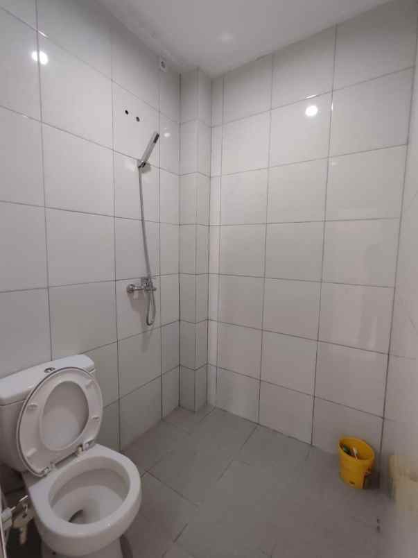 dijual rumah jl kayu putih rawamangun