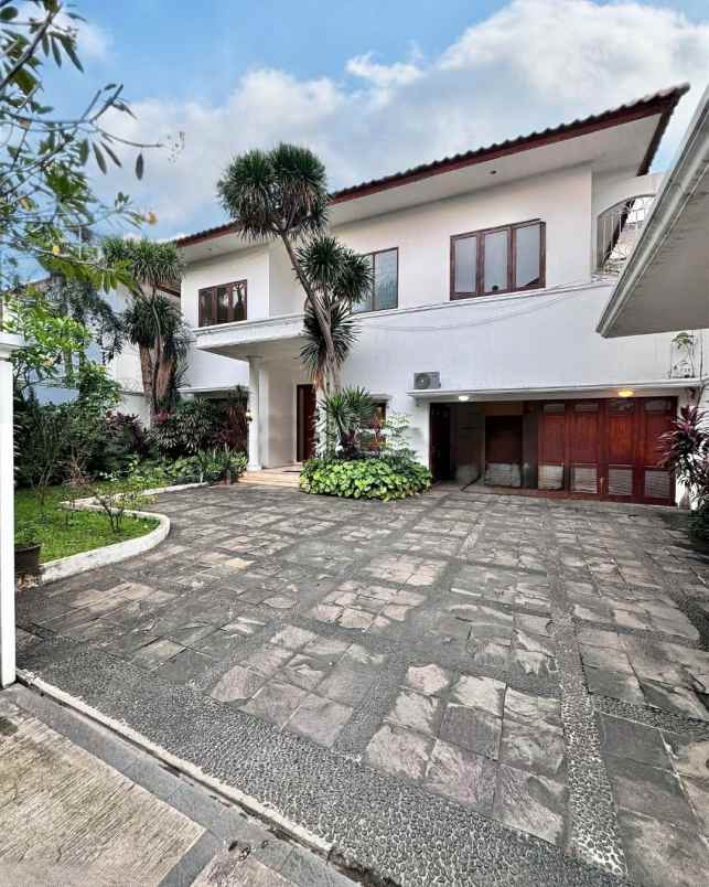 dijual rumah jl kemang dalam bangka kec