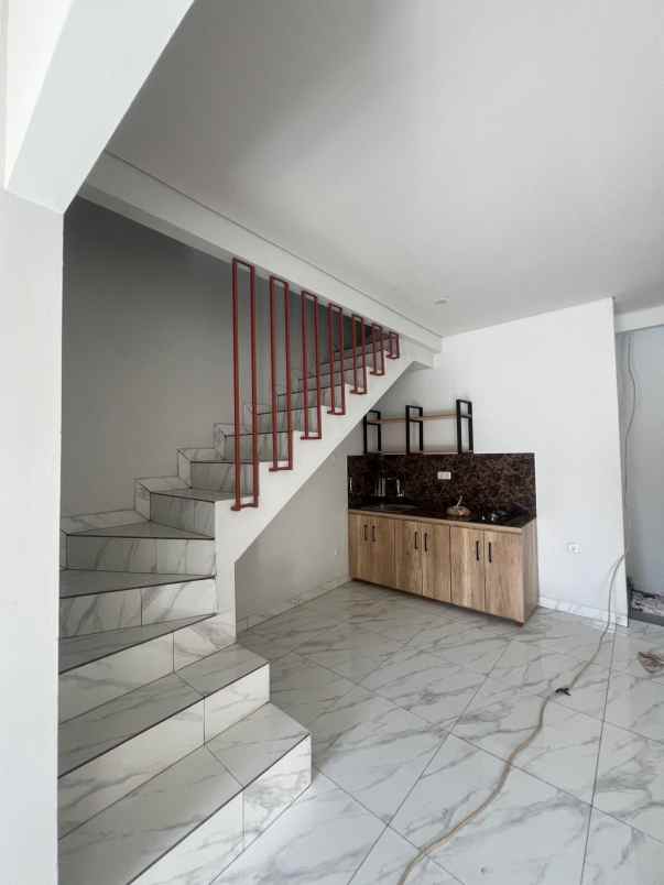 dijual rumah jl kodau jati kramat