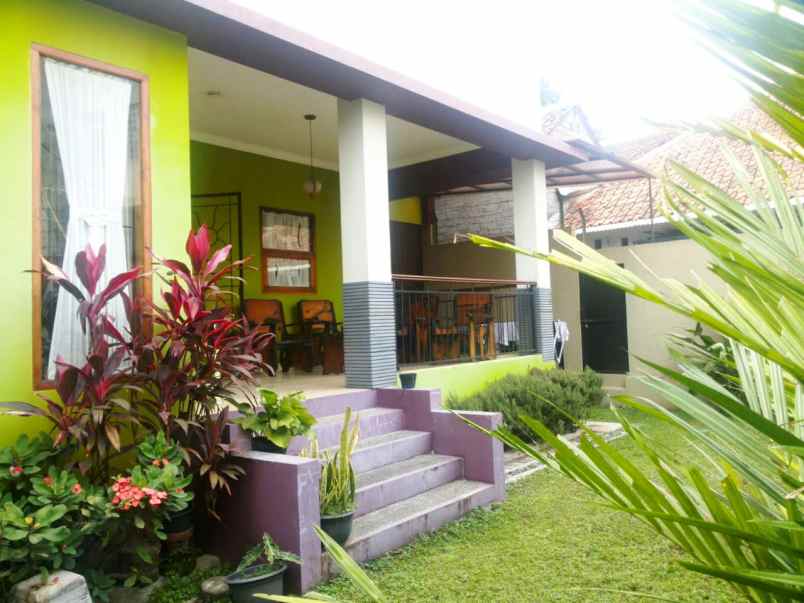 dijual rumah jl kolonel masturi