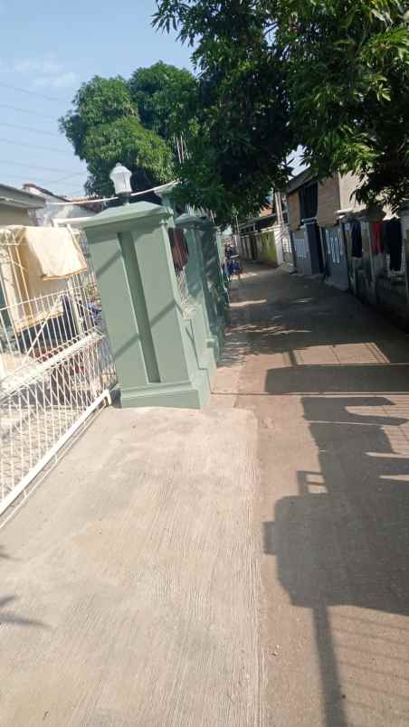 dijual rumah jl kp pelaukan rt 001 001