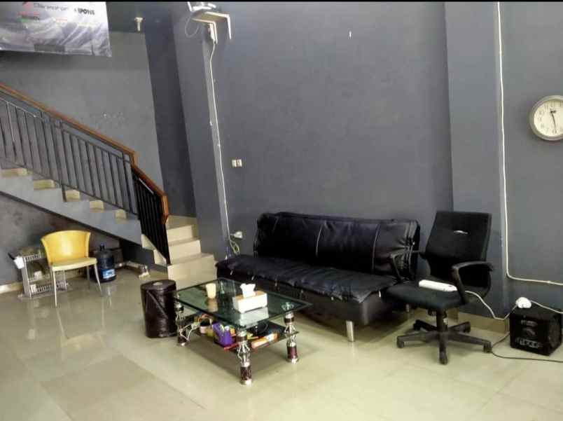 dijual rumah jl lapangan tembak cibubur