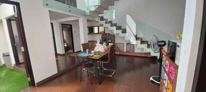 dijual rumah jl letda nasir