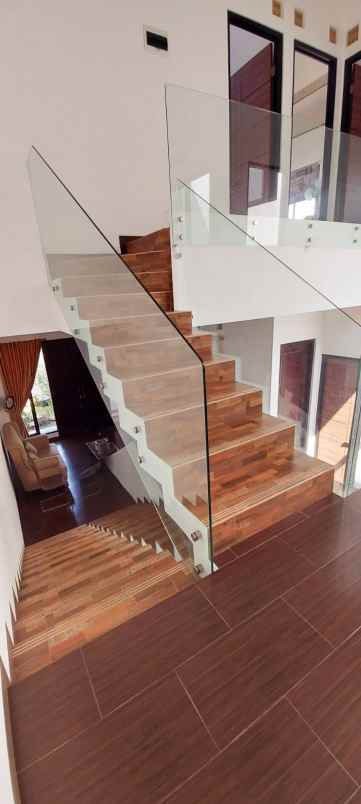 dijual rumah jl letda nasir