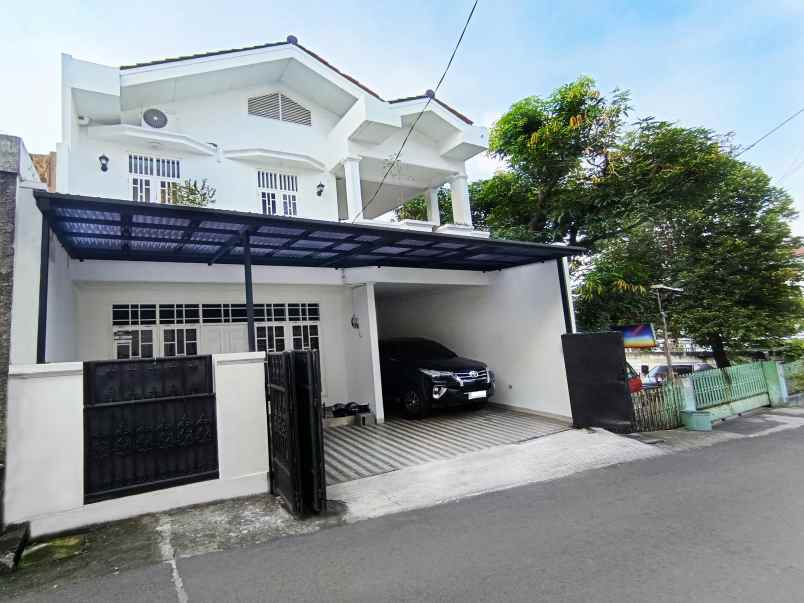 dijual rumah jl lingkar duren sawit