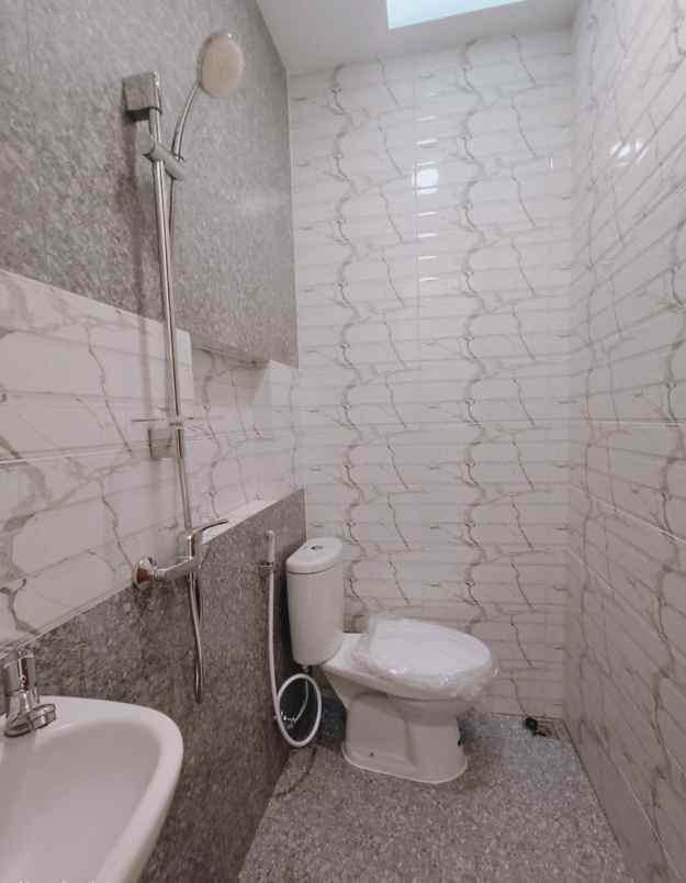 dijual rumah jl m saidi jakarta