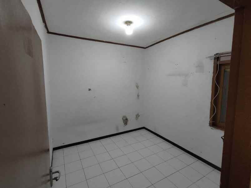dijual rumah jl merkuri tata surya