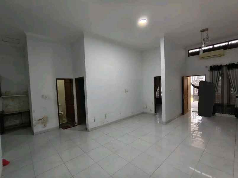 dijual rumah jl palagan km 11