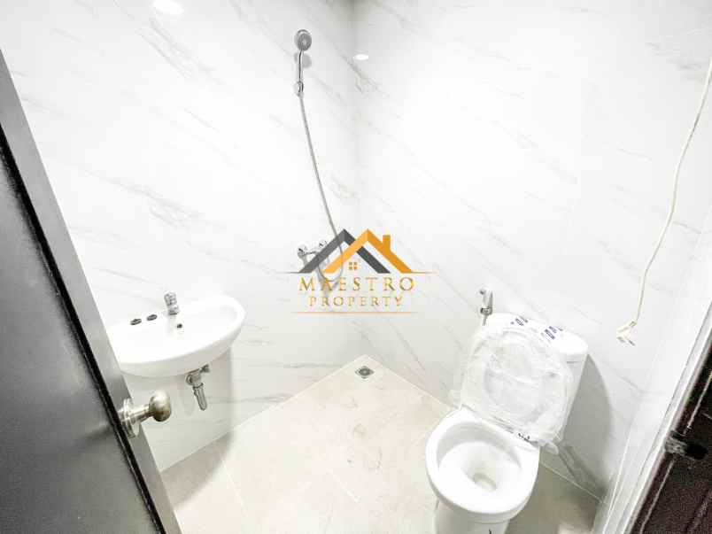 dijual rumah jl palang merah no 68