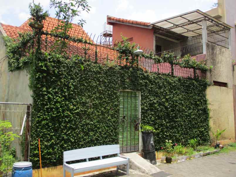 dijual rumah jl pandega marta raya no