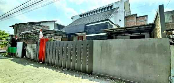 dijual rumah jl plemburan pogung lor