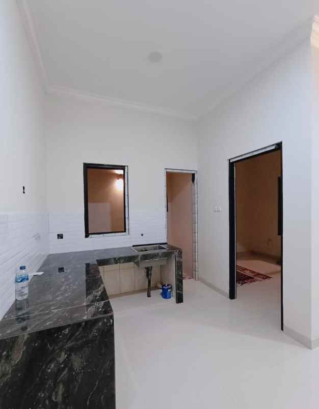 dijual rumah jl pondok aren